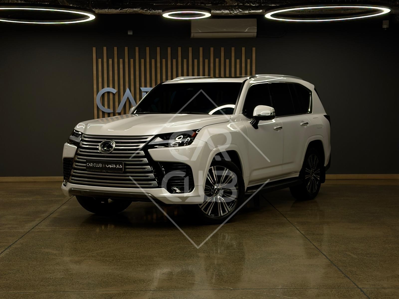 Lexus LX 600 Luxury  2025 - Image 1