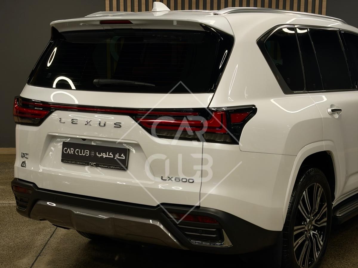 Lexus LX 600 Luxury  2025 - Image 4