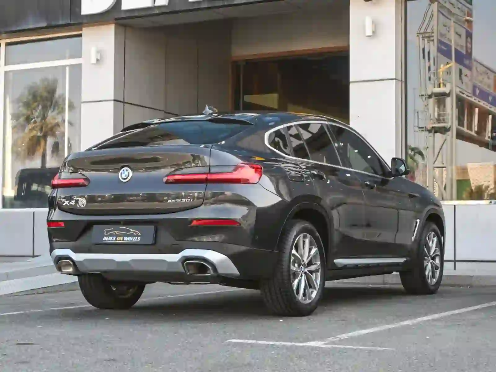 BMW X-Series X4 2025 - Image 2