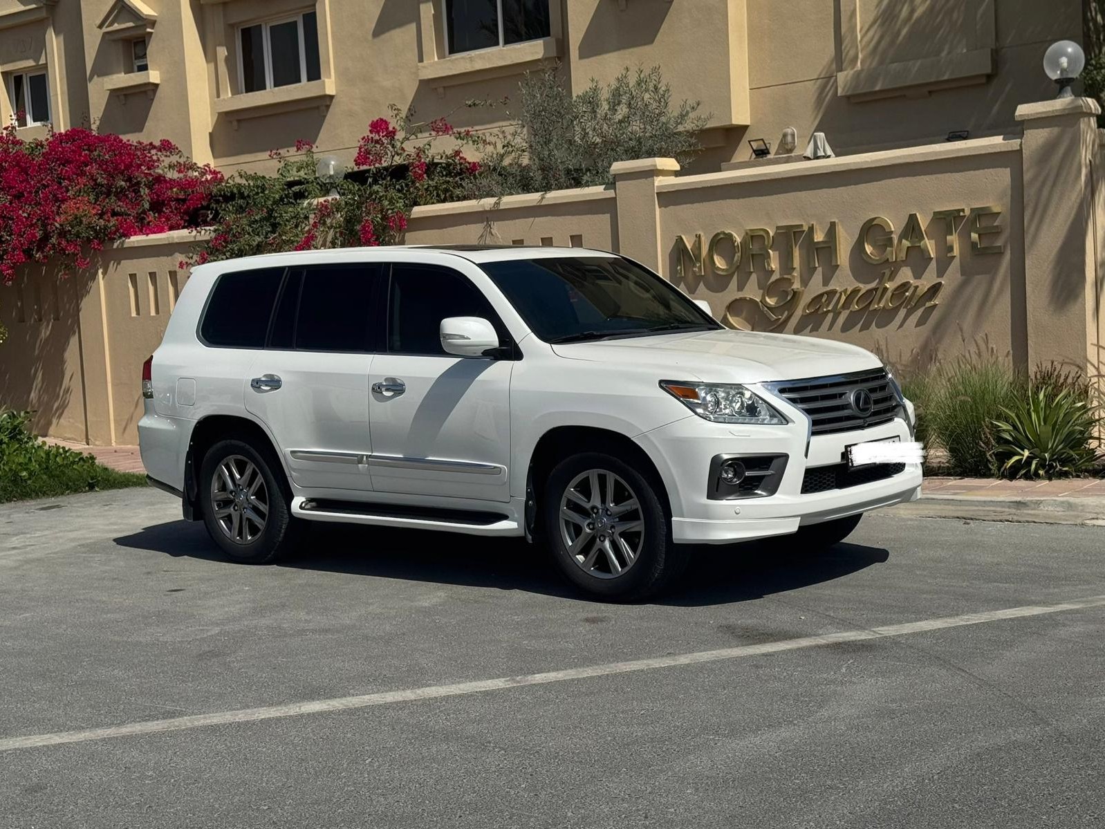 Lexus LX 570 S 2013 - Image 3