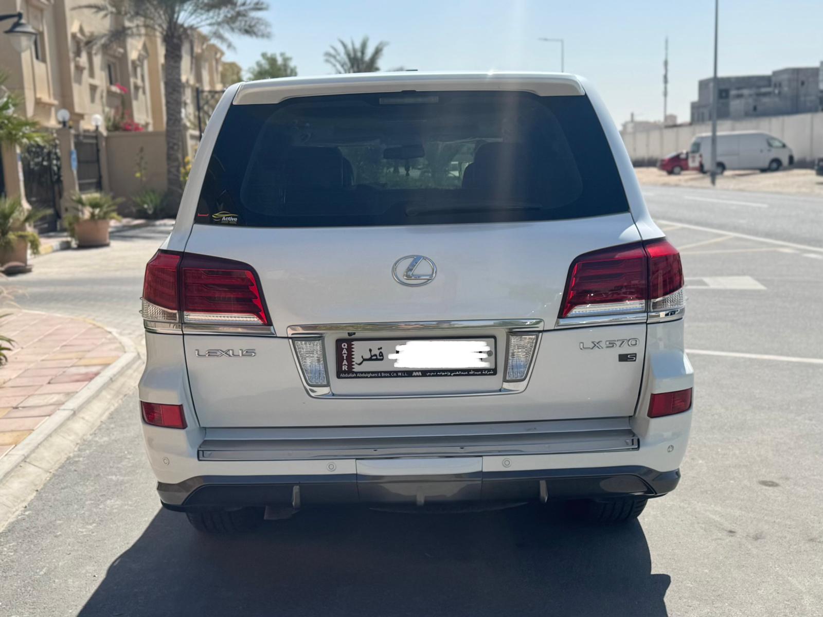 Lexus LX 570 S 2013 - Image 4