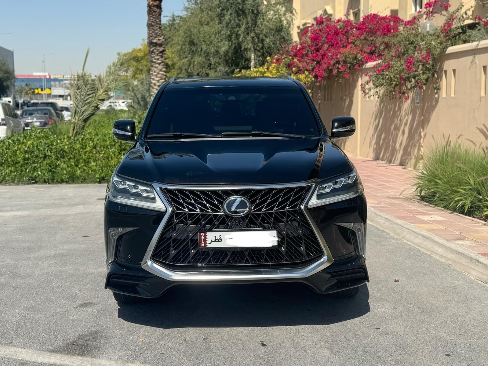 Lexus LX 570 S 2017 - Image 2