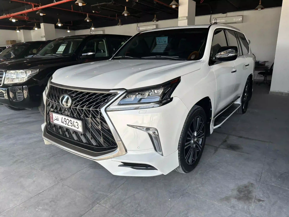 Lexus LX 570 S 2016