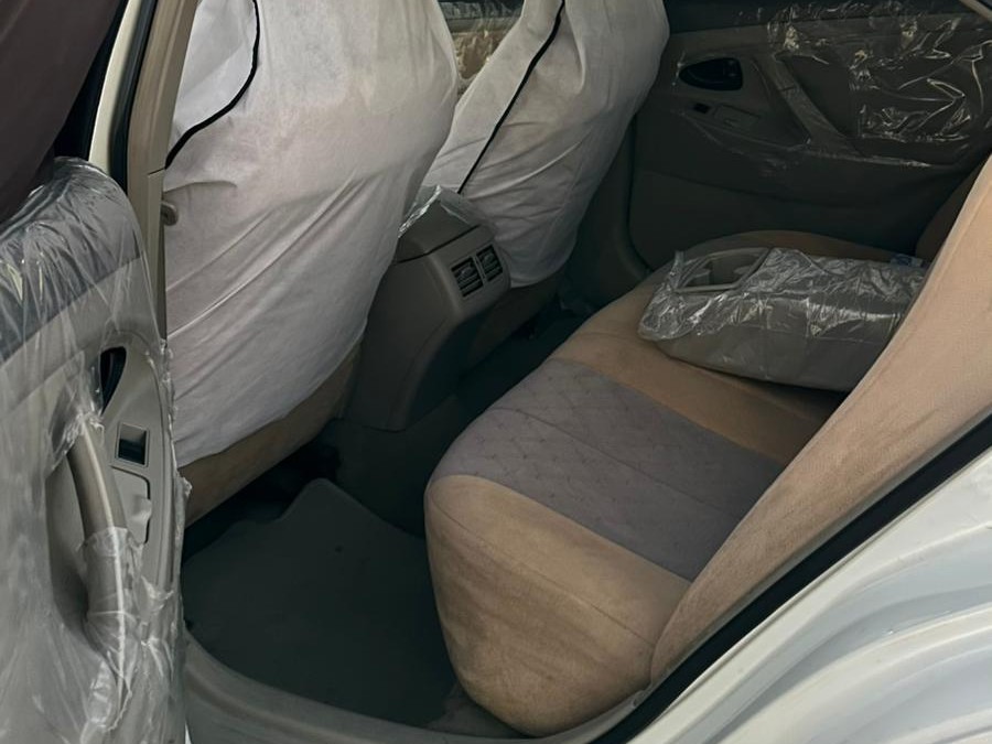 Toyota Camry 2011 - Image 4