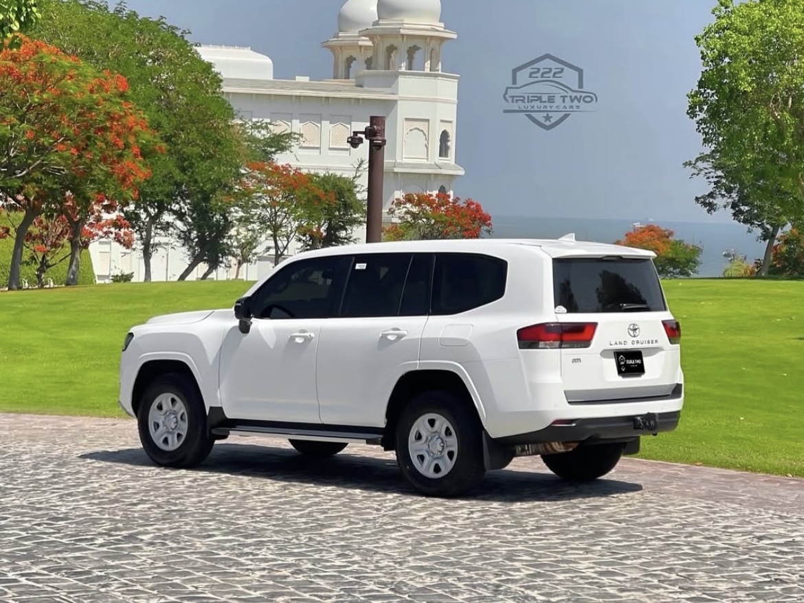 Toyota Land Cruiser GX - Image 2