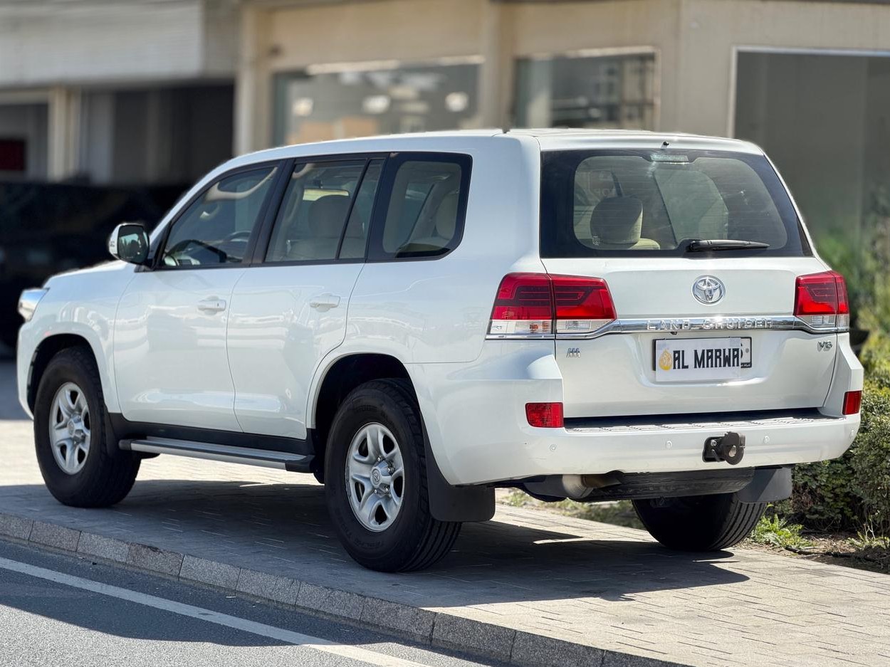 Toyota Land Cruiser GX 2021 - Image 3