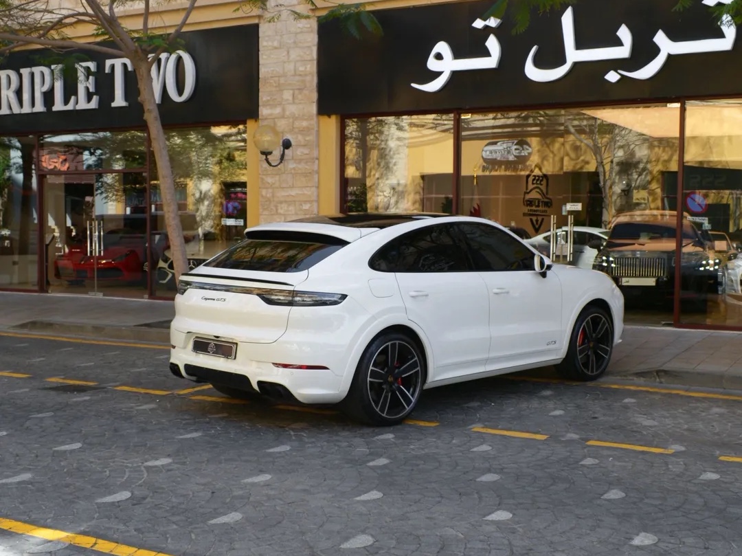 Porsche Cayenne GTS 2022 - Image 2
