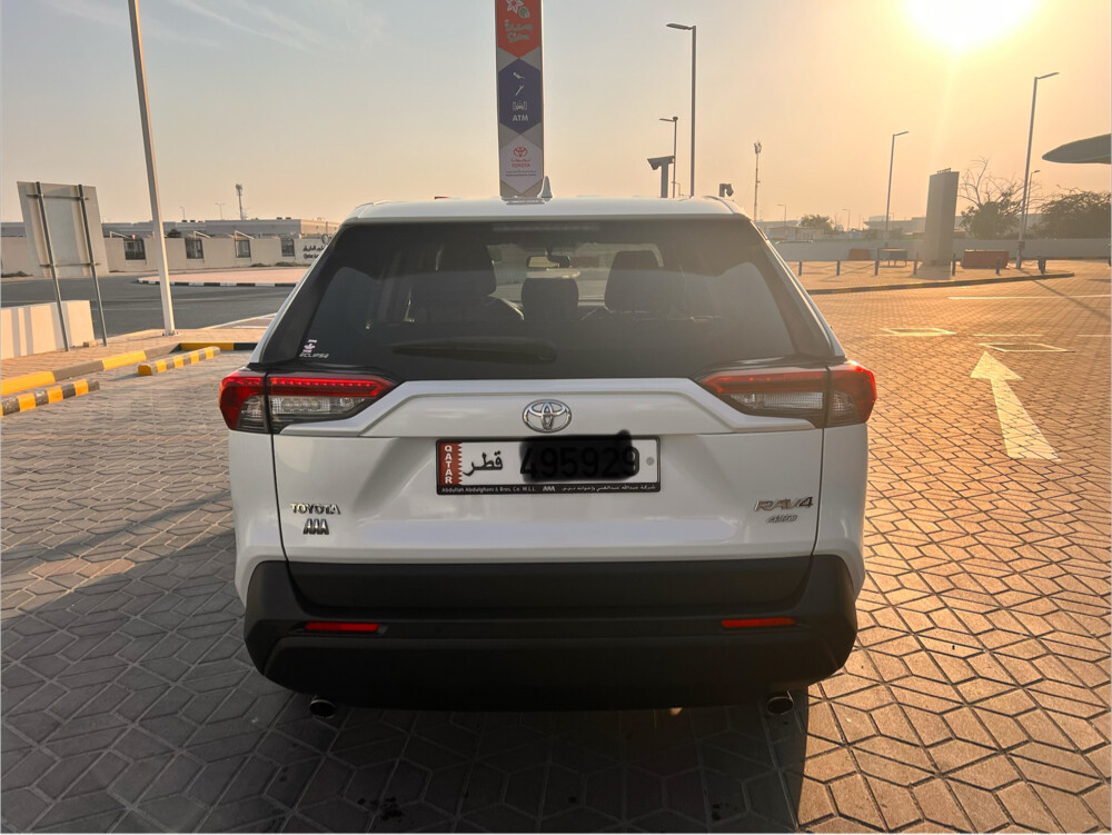 Toyota RAV4 2019 - Image 4