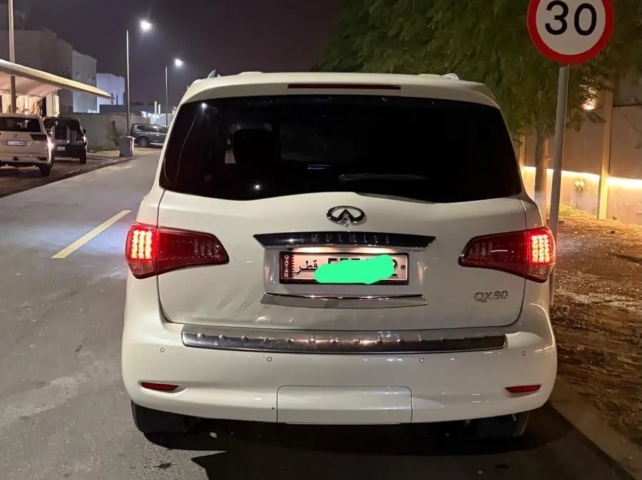 Infiniti QX 80 2015 - Image 3