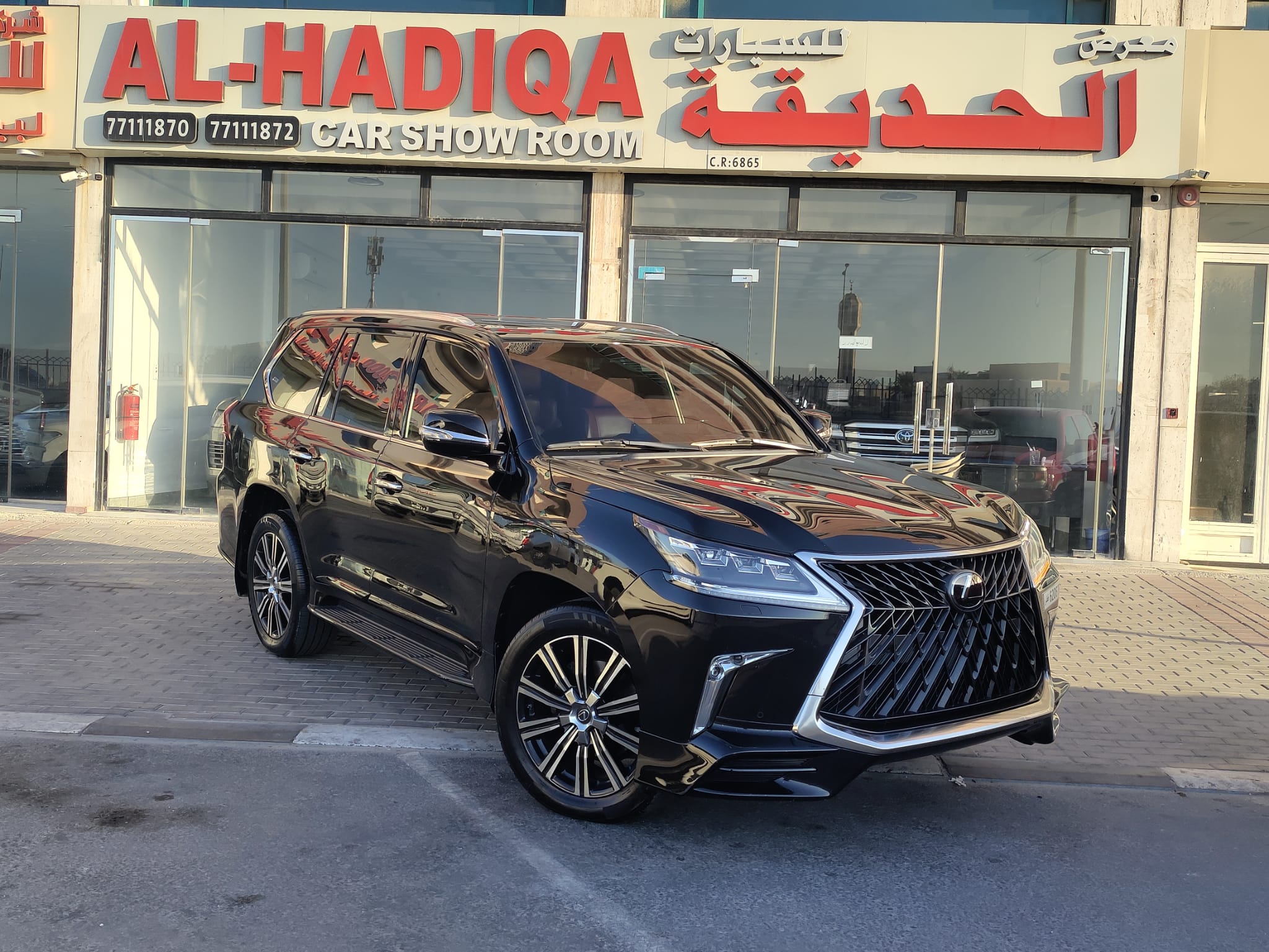 Lexus LX 570 S 2018 - Image 3