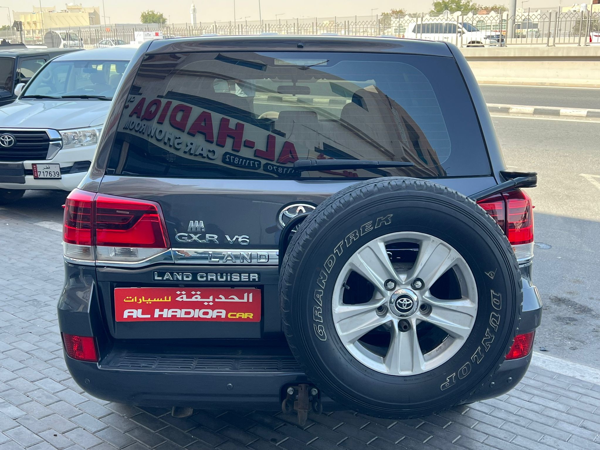 Toyota Land Cruiser GXR v6 2020 - Image 4