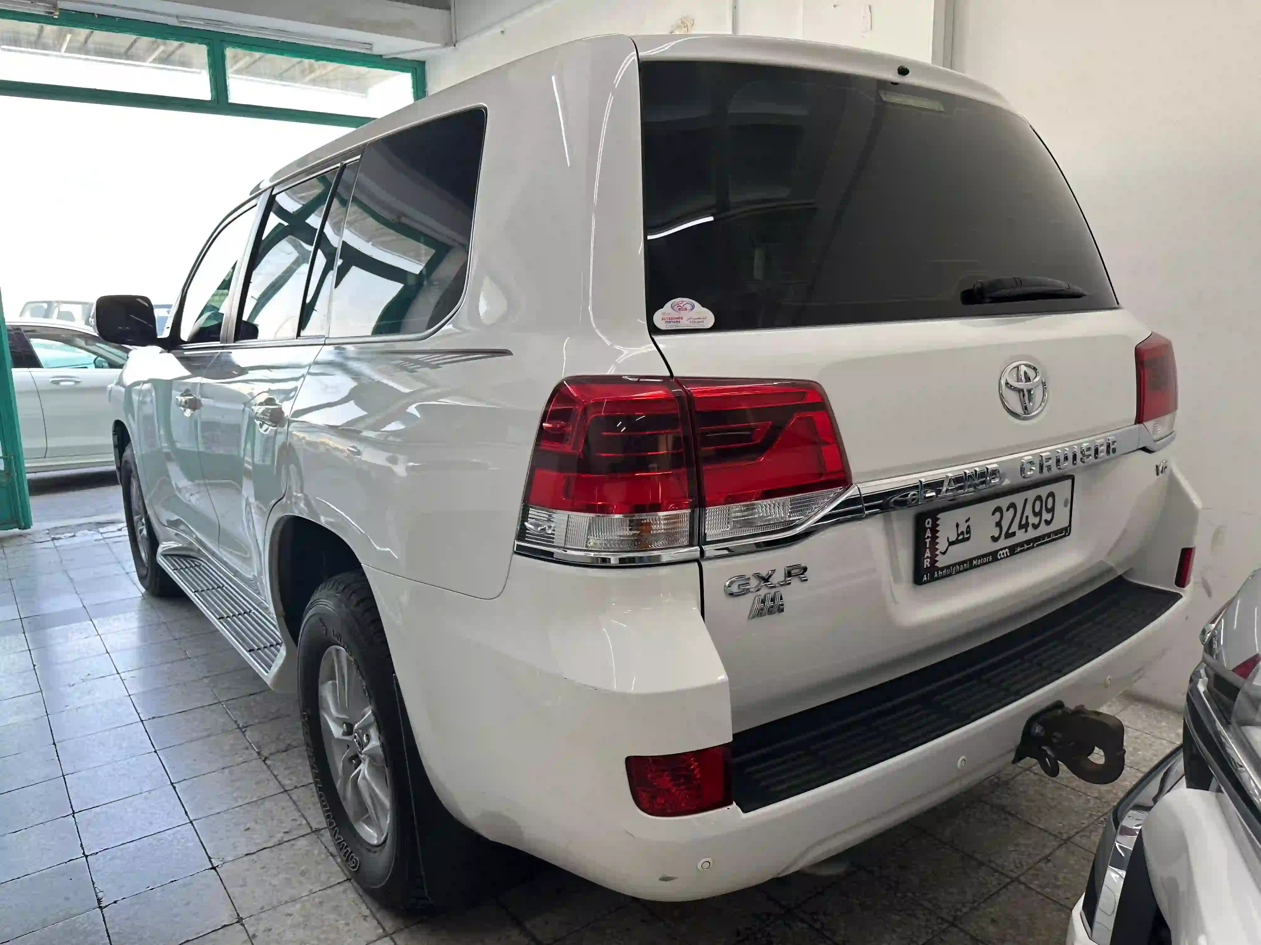 Toyota Land Cruiser GXR v6 2019 - Image 4