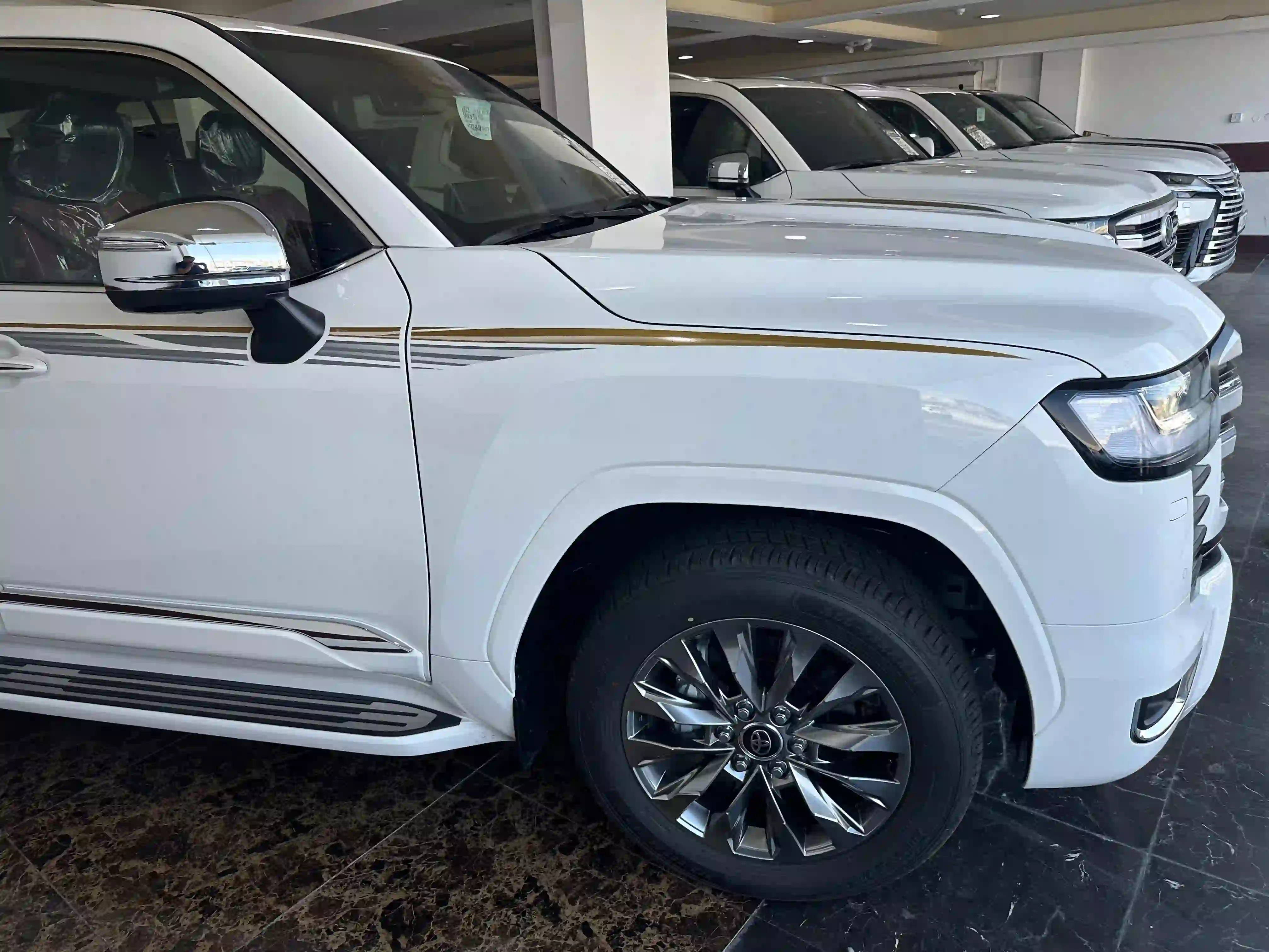 Toyota Land Cruiser VX.R 2026 - Image 2