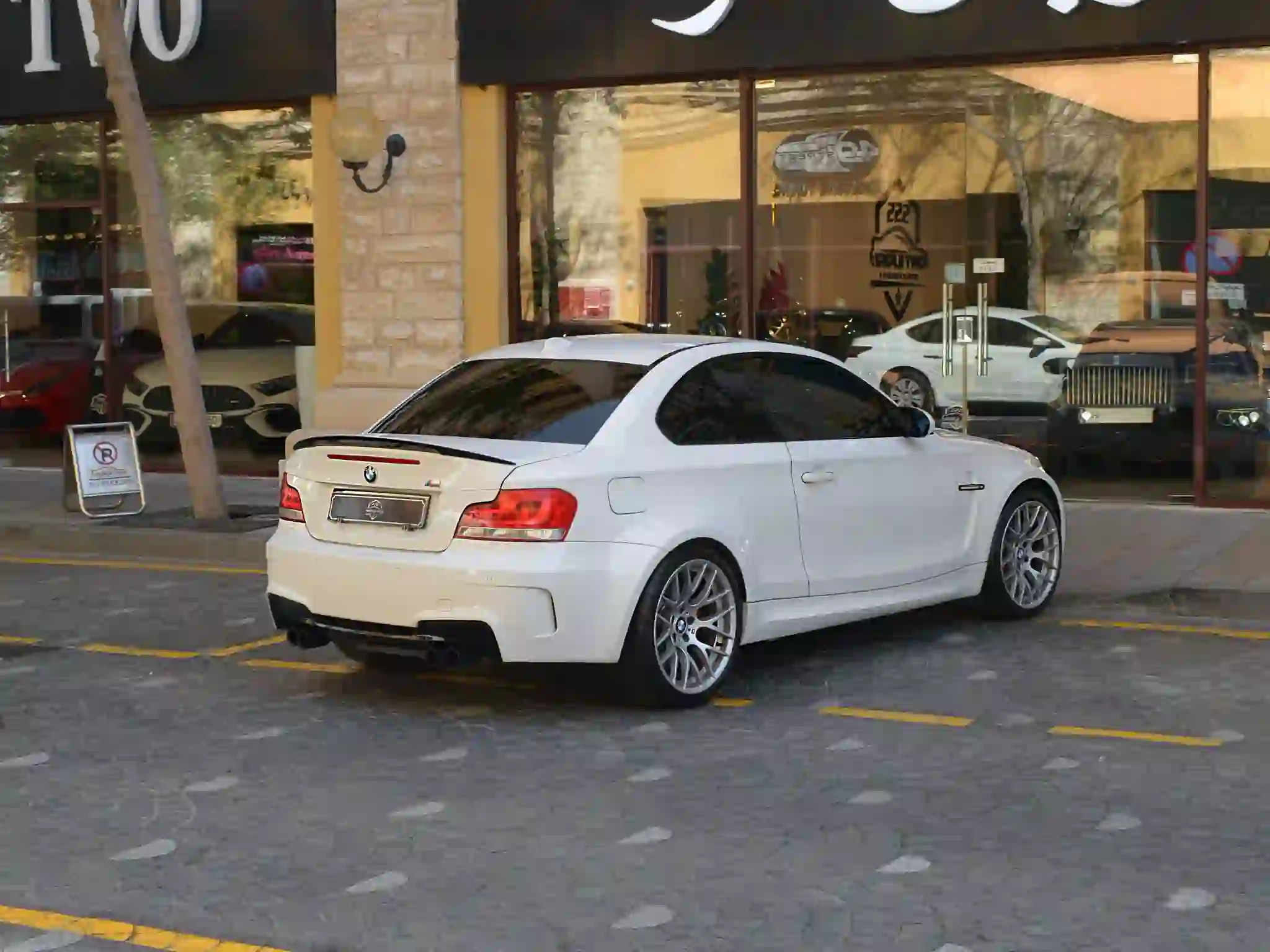 BMW M-Series 1 2011 - Image 2