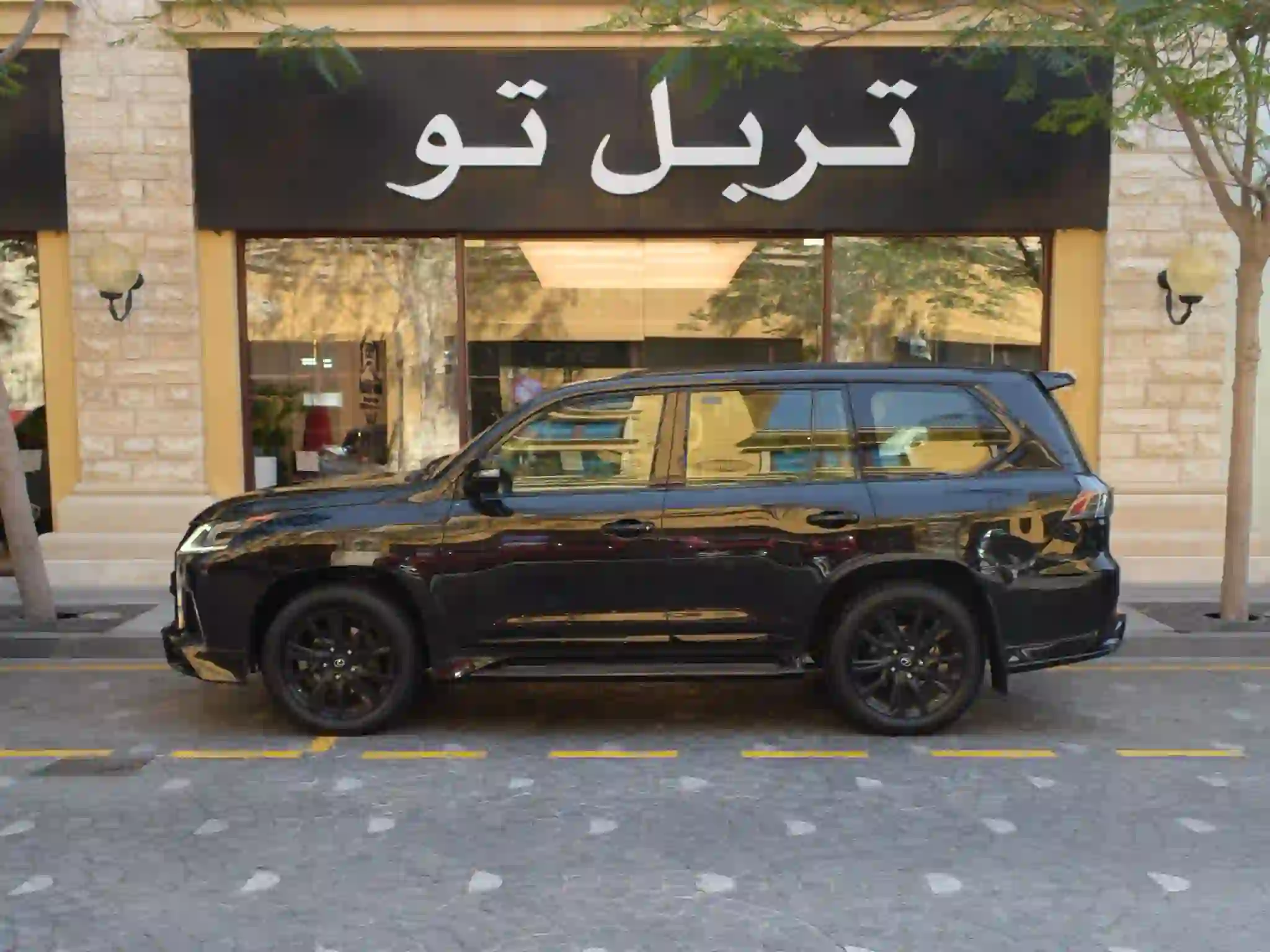 Lexus LX 570 2019 - Image 4
