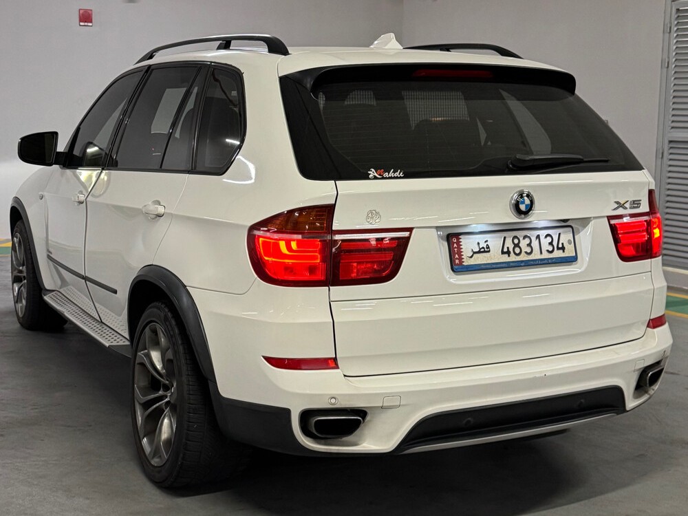 BMW X-Series X5 M50i 2012 - Image 3