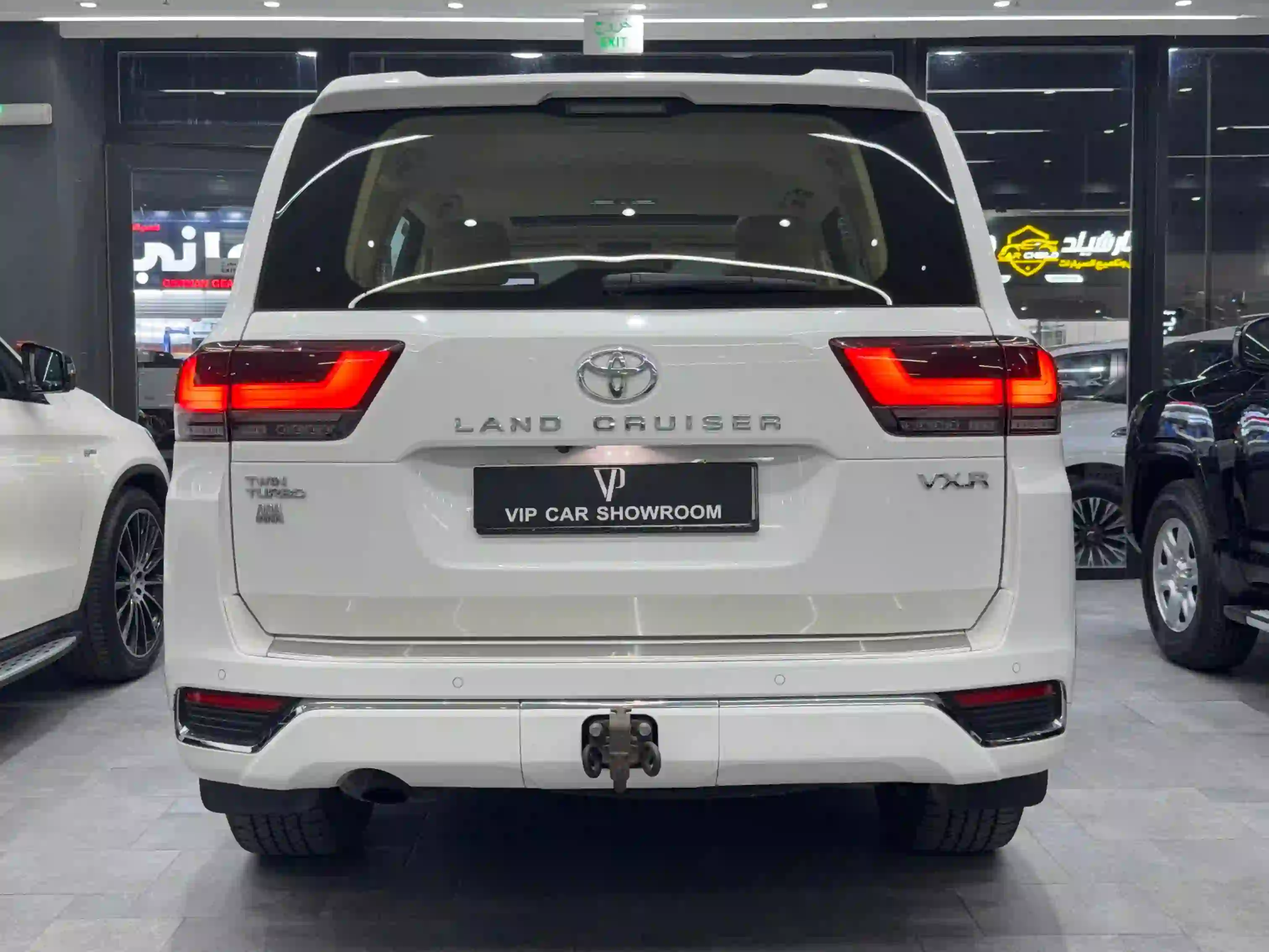 Toyota Land Cruiser VXR Twin Turbo 2022 - Image 4