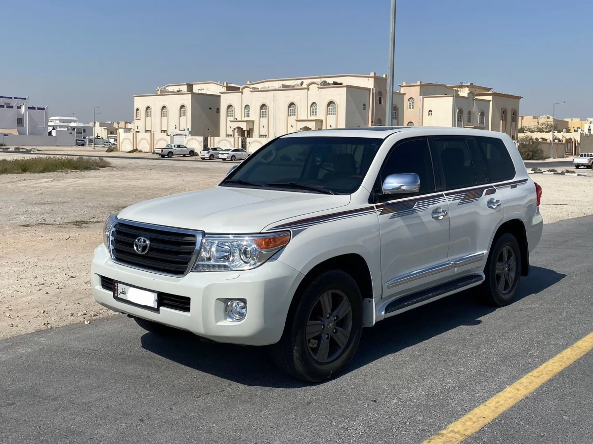 Toyota Land Cruiser GXR v8 2012