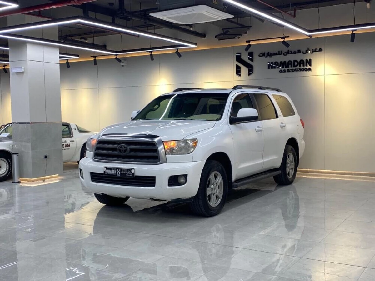 Toyota Sequoia 2015