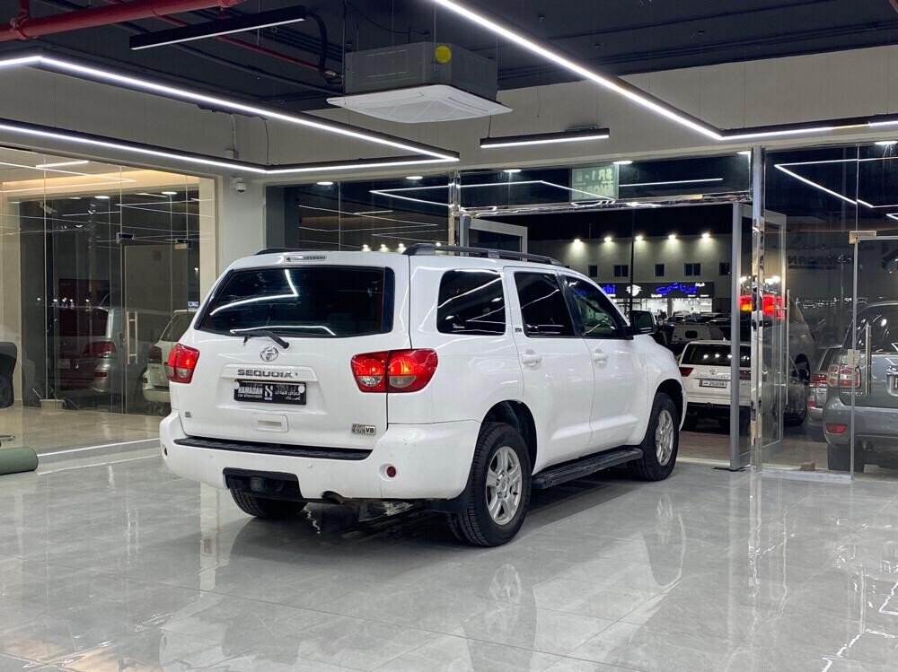 Toyota Sequoia 2015 - Image 3