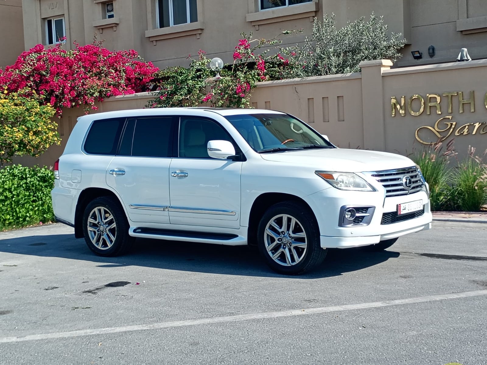 Lexus LX 570 S 2014 - Image 3