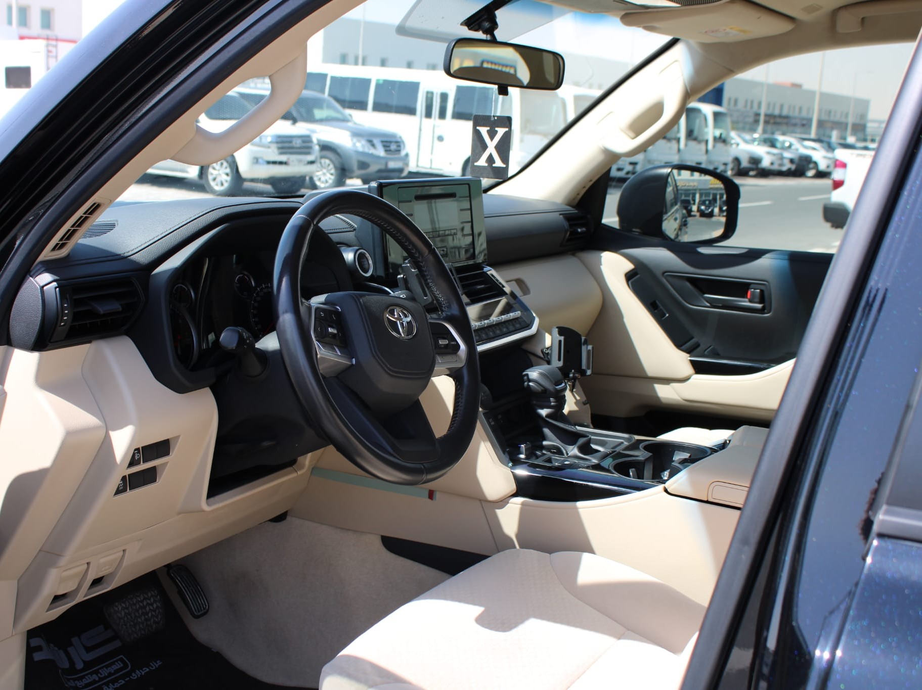 Toyota Land Cruiser GX 2020 - Image 3