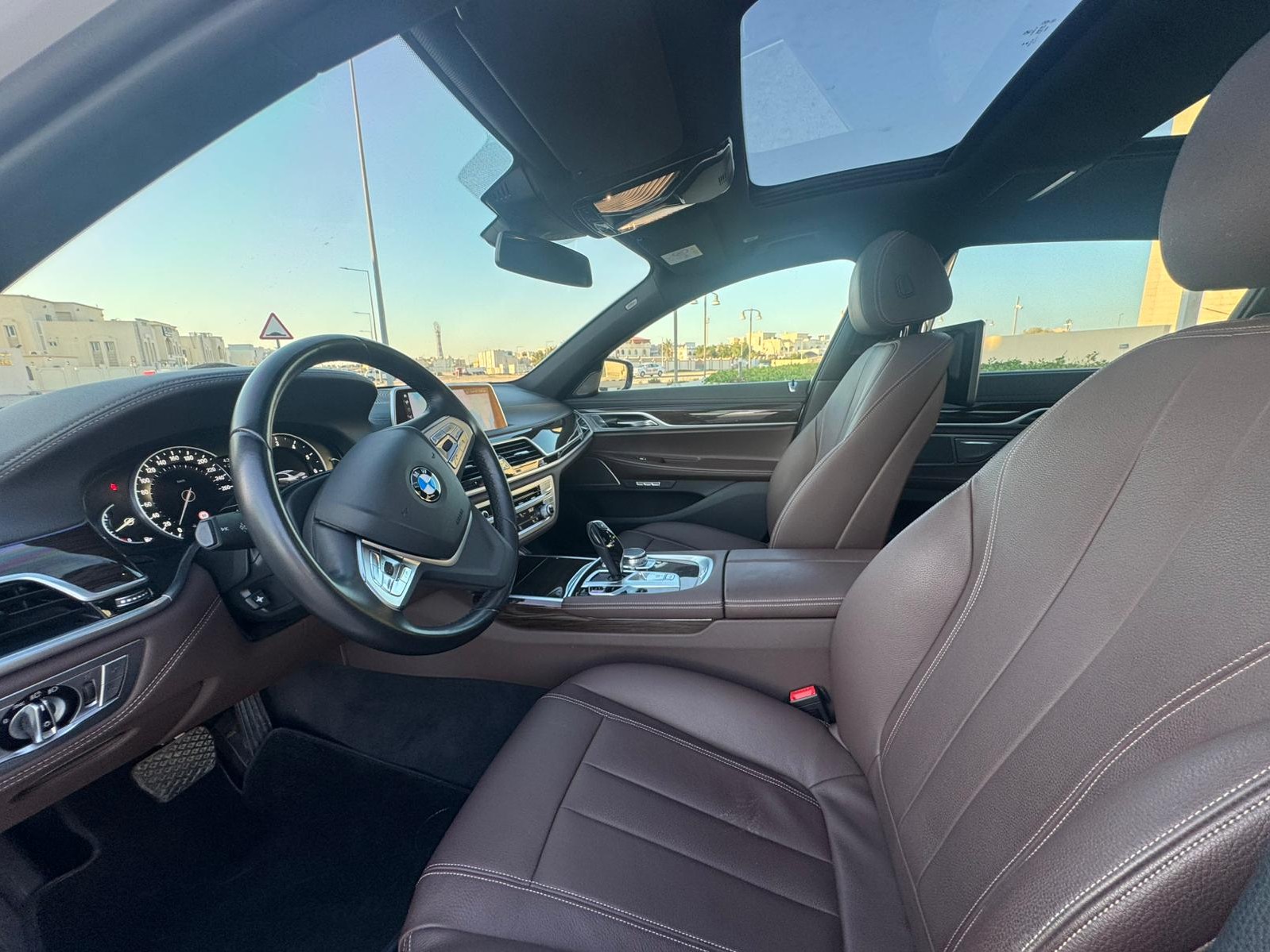 BMW 7-Series 730 Li 2017 - Image 4