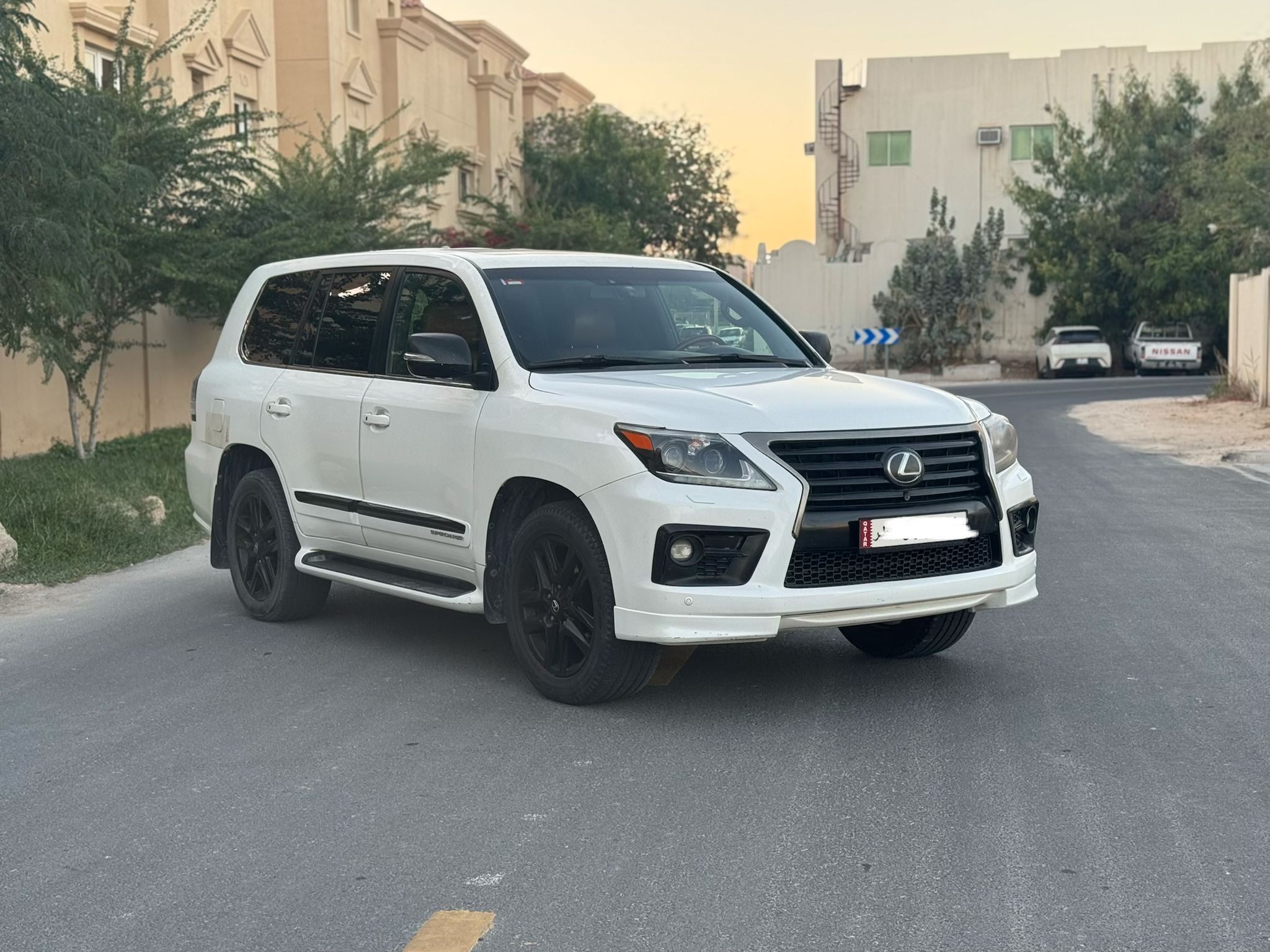 Lexus LX 570 SuperCharger 2014 - Image 3