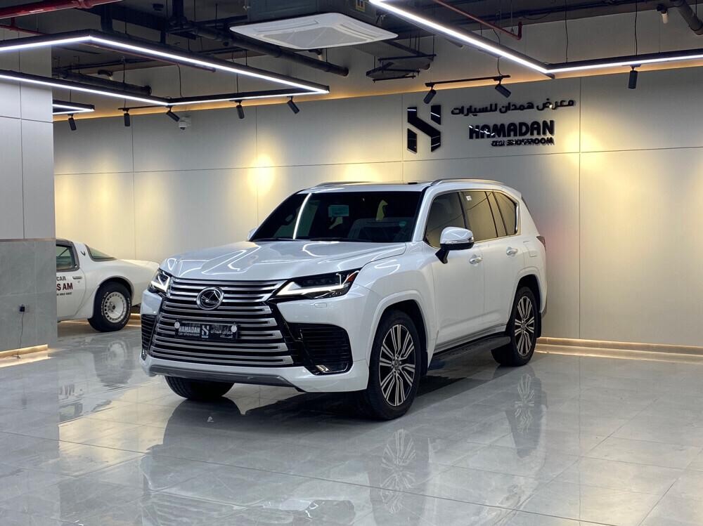 Lexus LX 600 2024 - Image 1