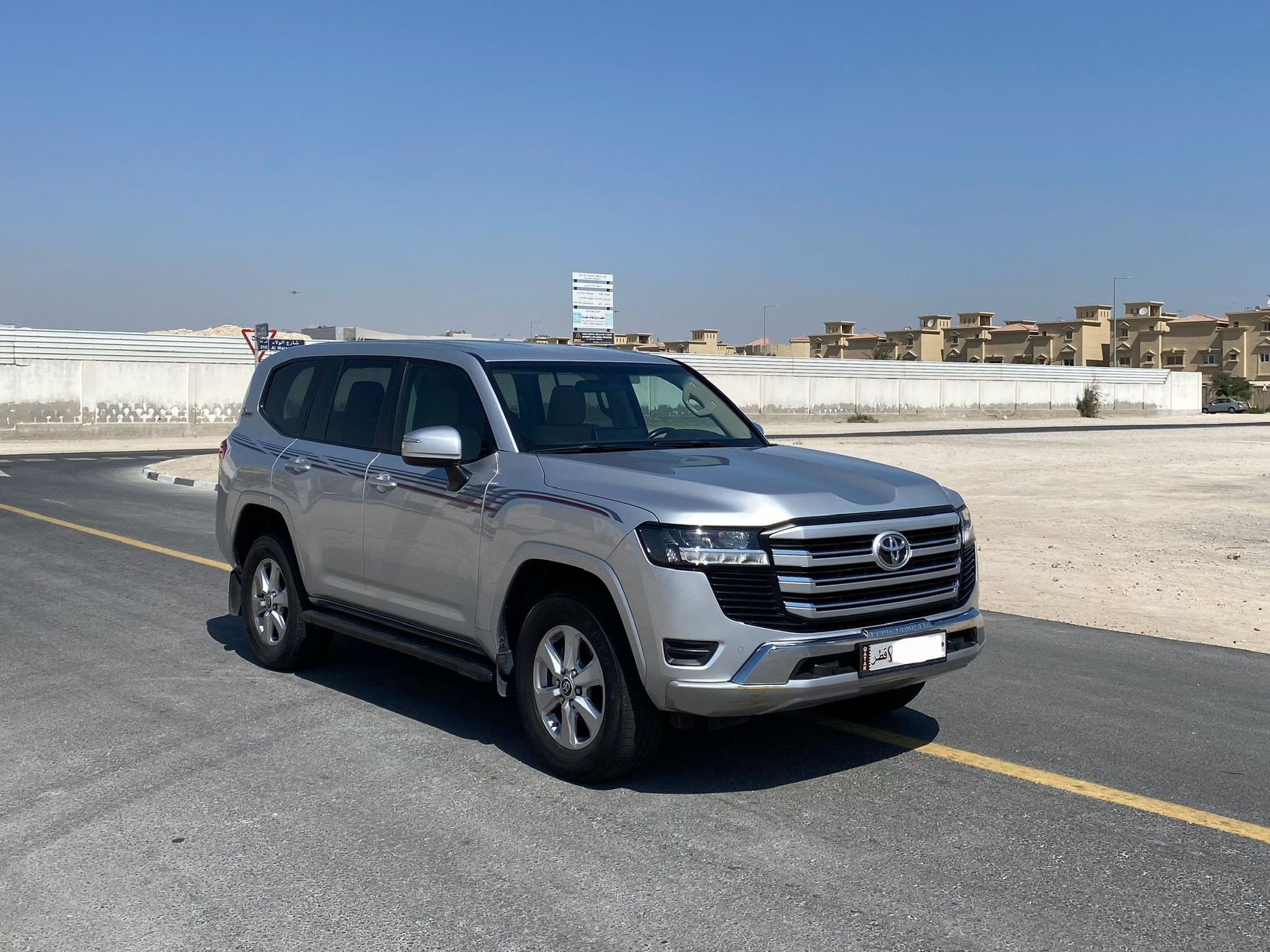 Toyota Land Cruiser GXR v6 2022 - Image 3