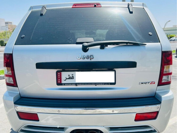 Jeep Grand Cherokee SRT-8 2006 - Image 4