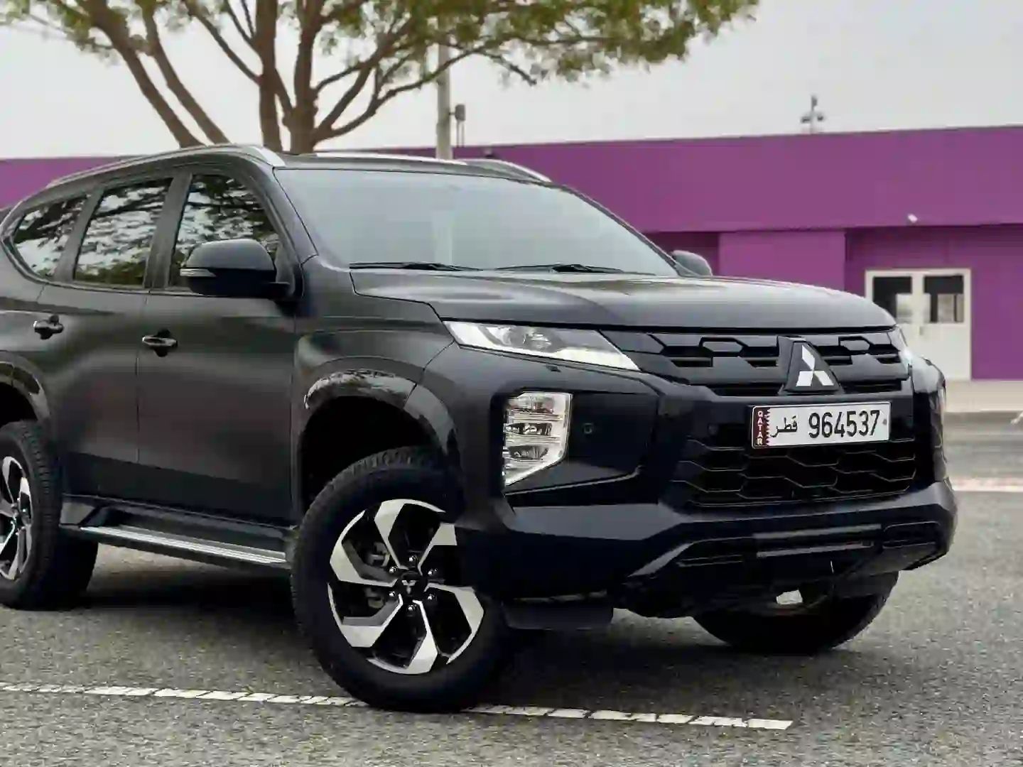 Mitsubishi montero  sport 2024 - Image 3
