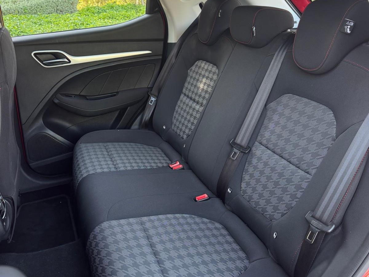 MG  zs  2025 - Image 4