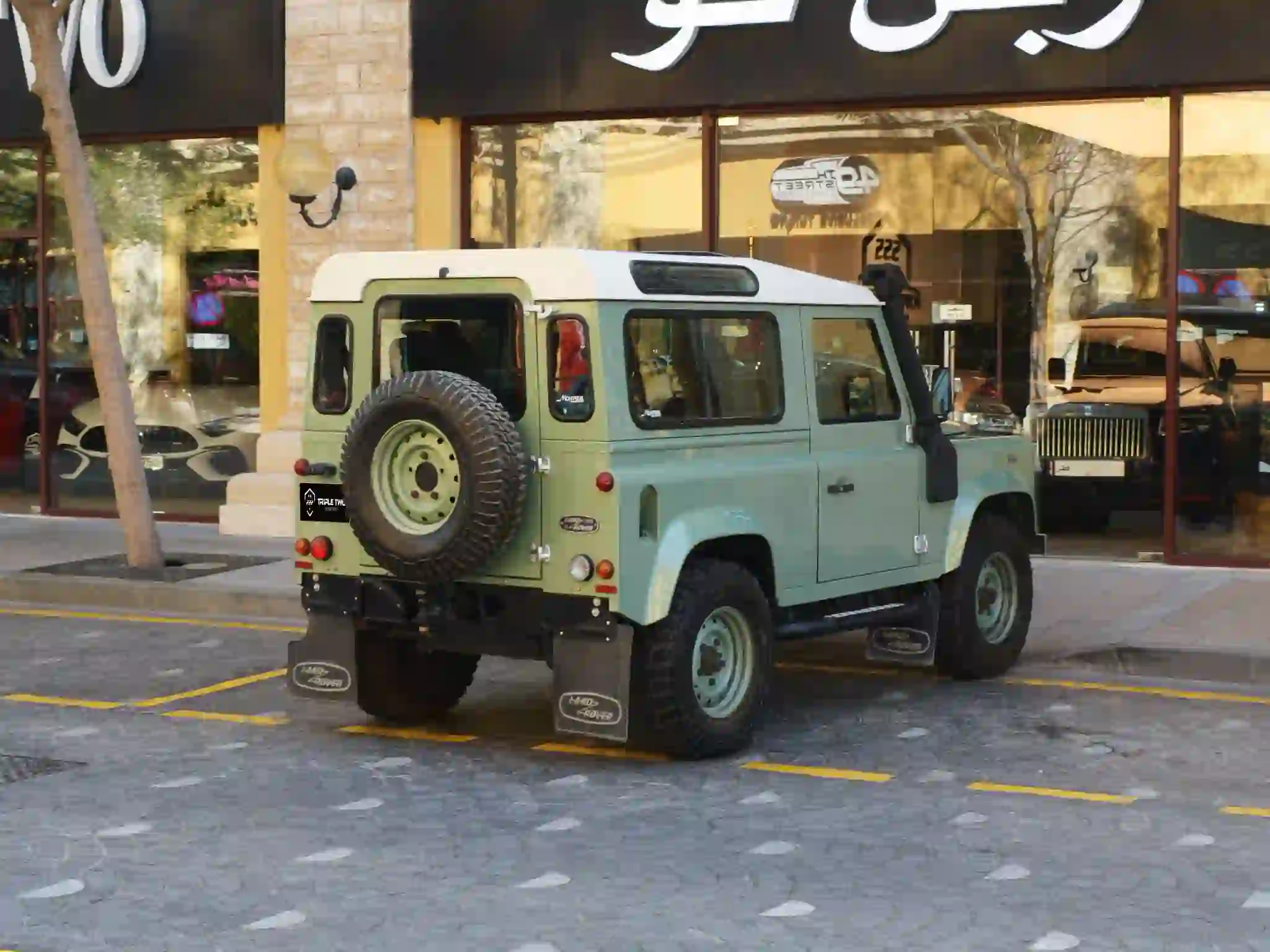 Land Rover Defender 2016 - Image 3