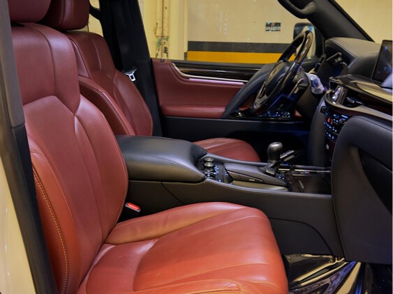 Lexus LX 570 2017 - Image 4