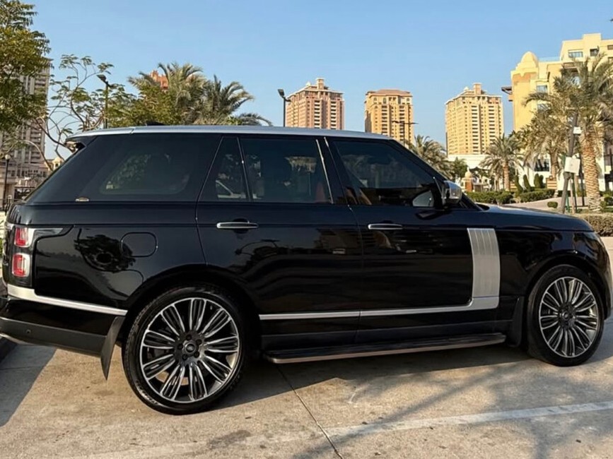 Land Rover Range Rover Vogue Autobiography 2018 - Image 3