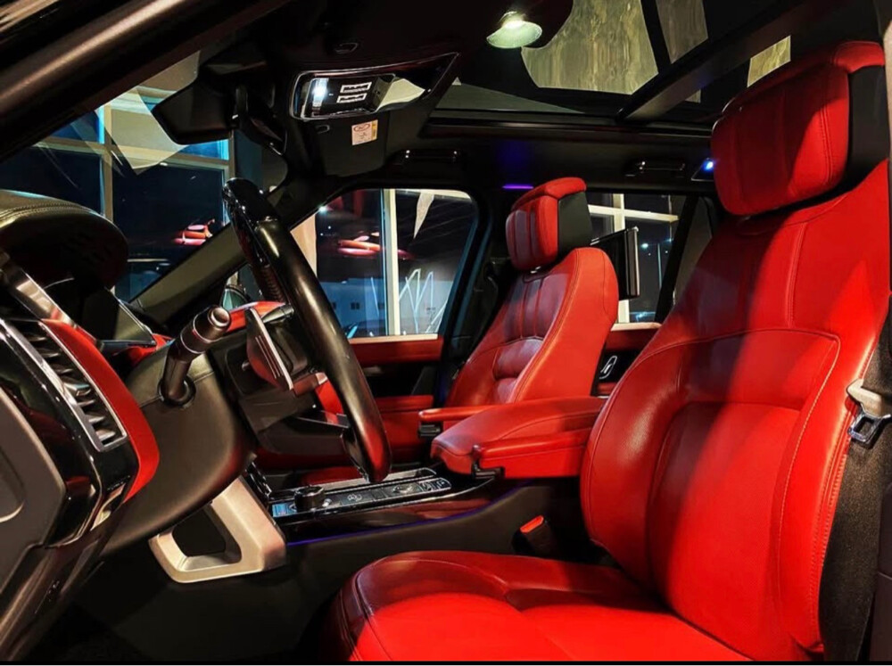 Land Rover Range Rover Vogue Autobiography 2018 - Image 4