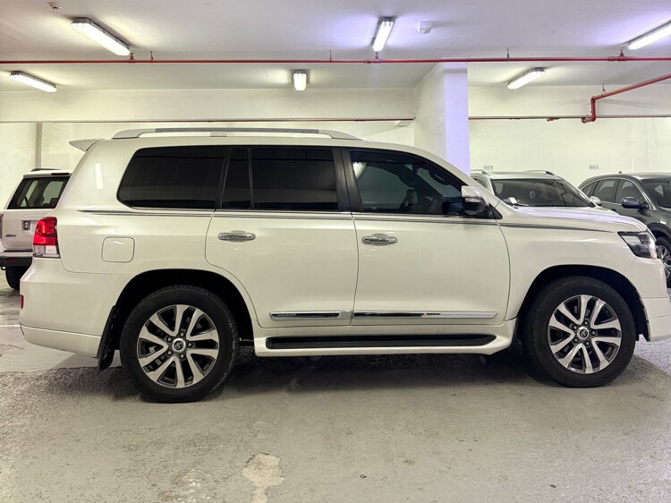 Toyota Land Cruiser VX.S 2017 - Image 3
