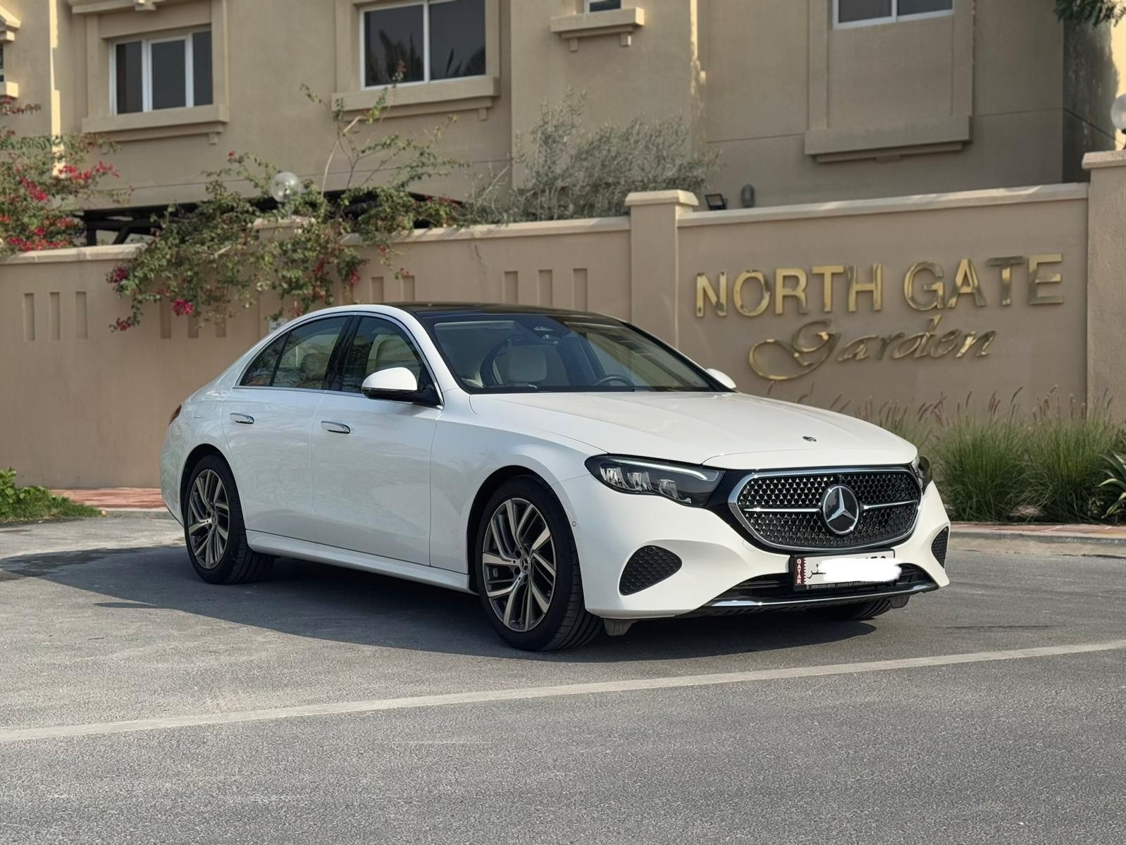 Mercedes-Benz E-Class Sedan 200 2025 - Image 3