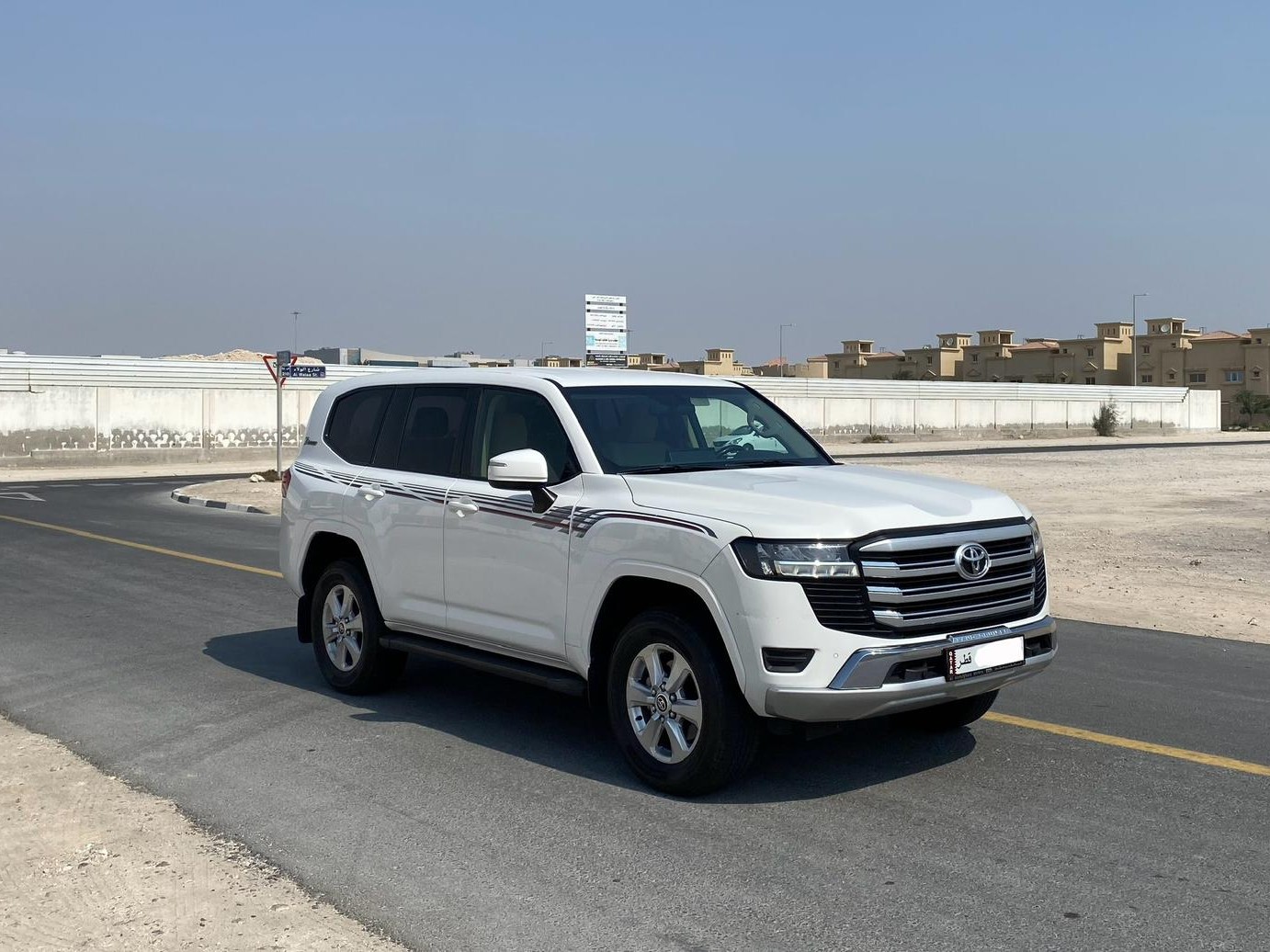 Toyota Land Cruiser GXR v6 2022 - Image 3
