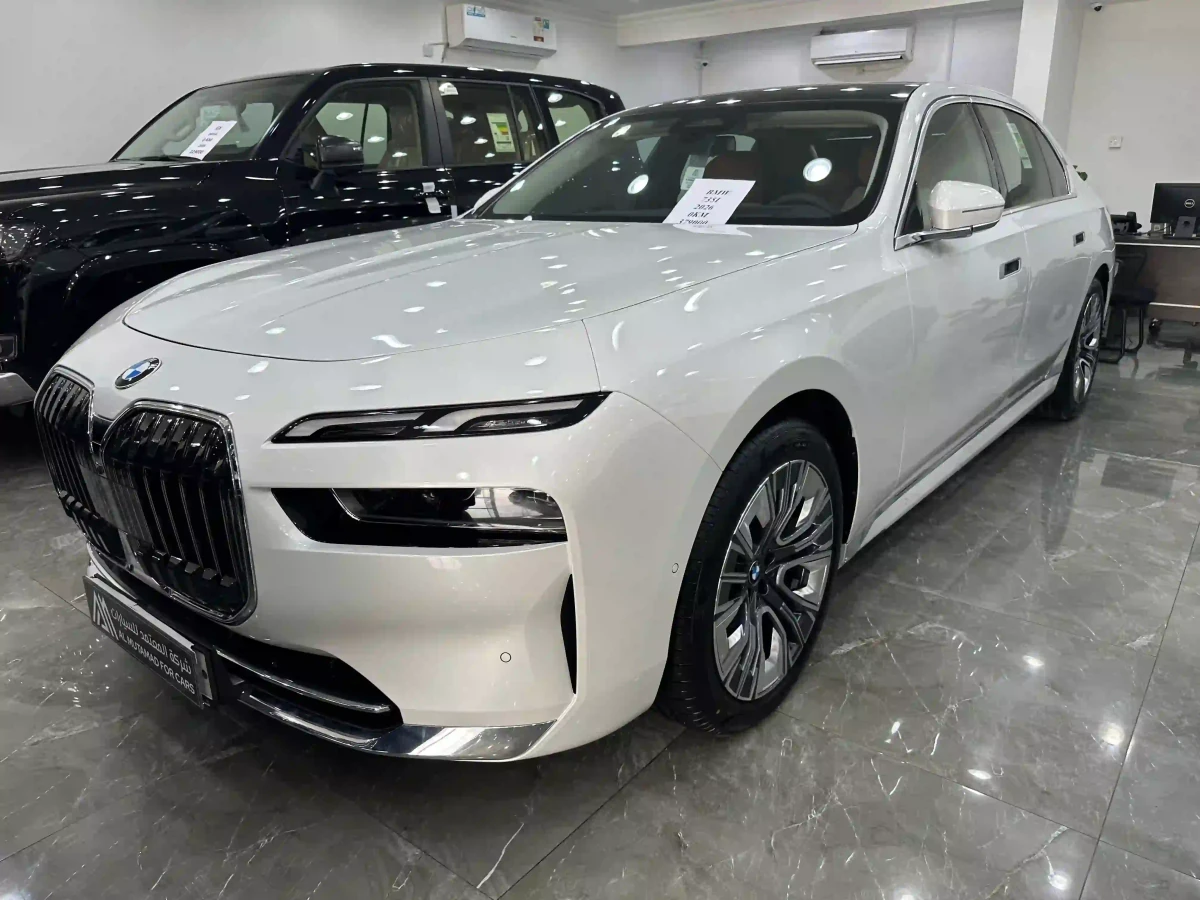 BMW 7-Series 735i 2026