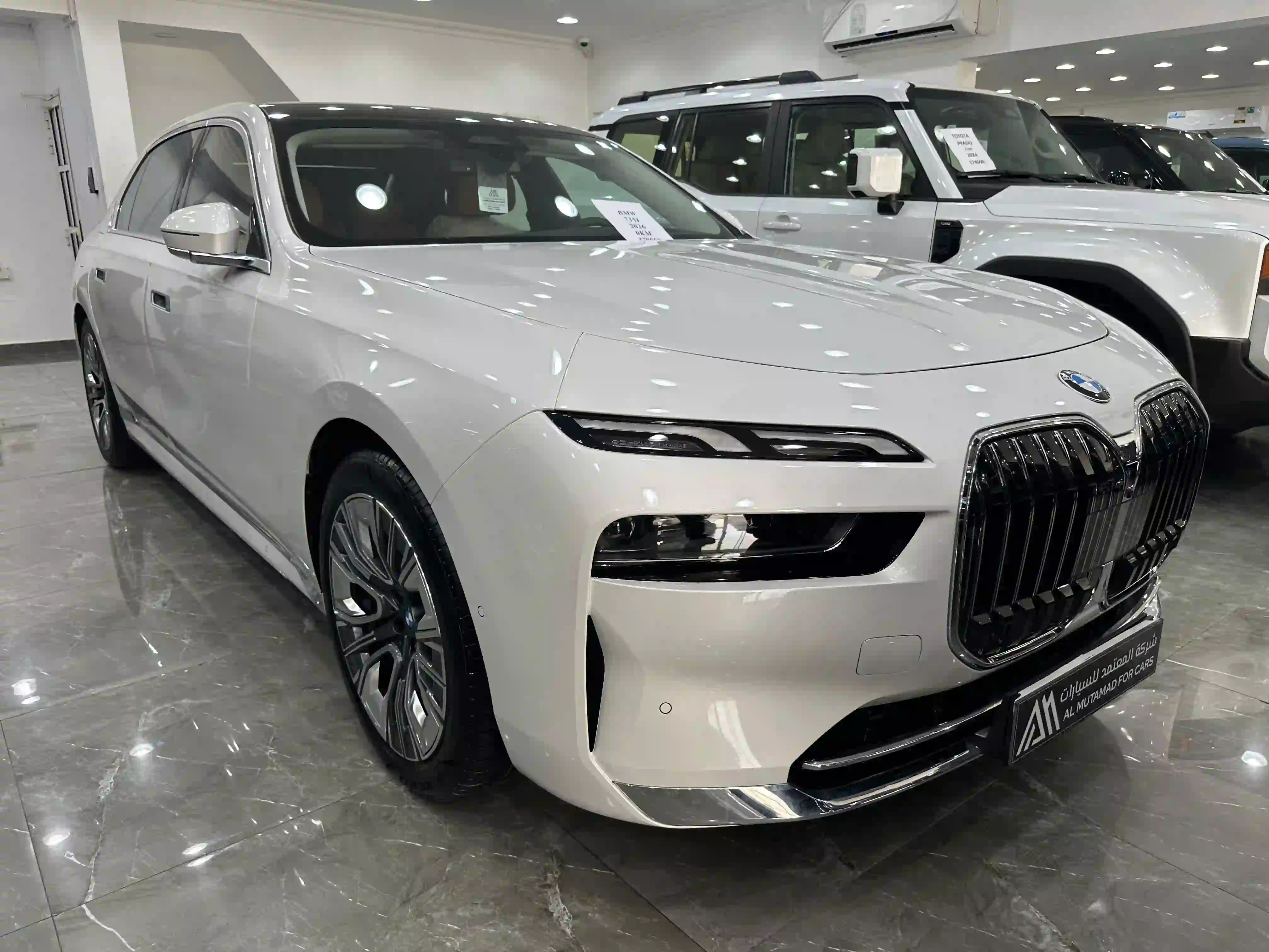 BMW 7-Series 735i 2026 - Image 2