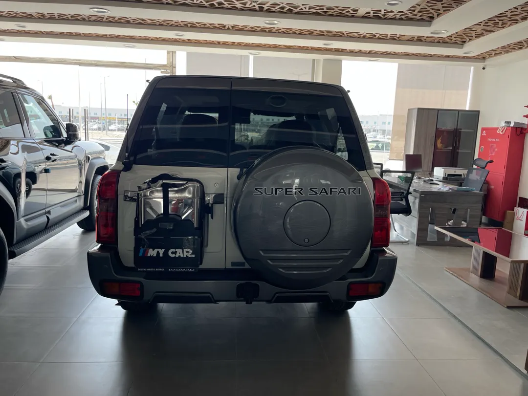 Nissan Patrol Safari 2024 - Image 3