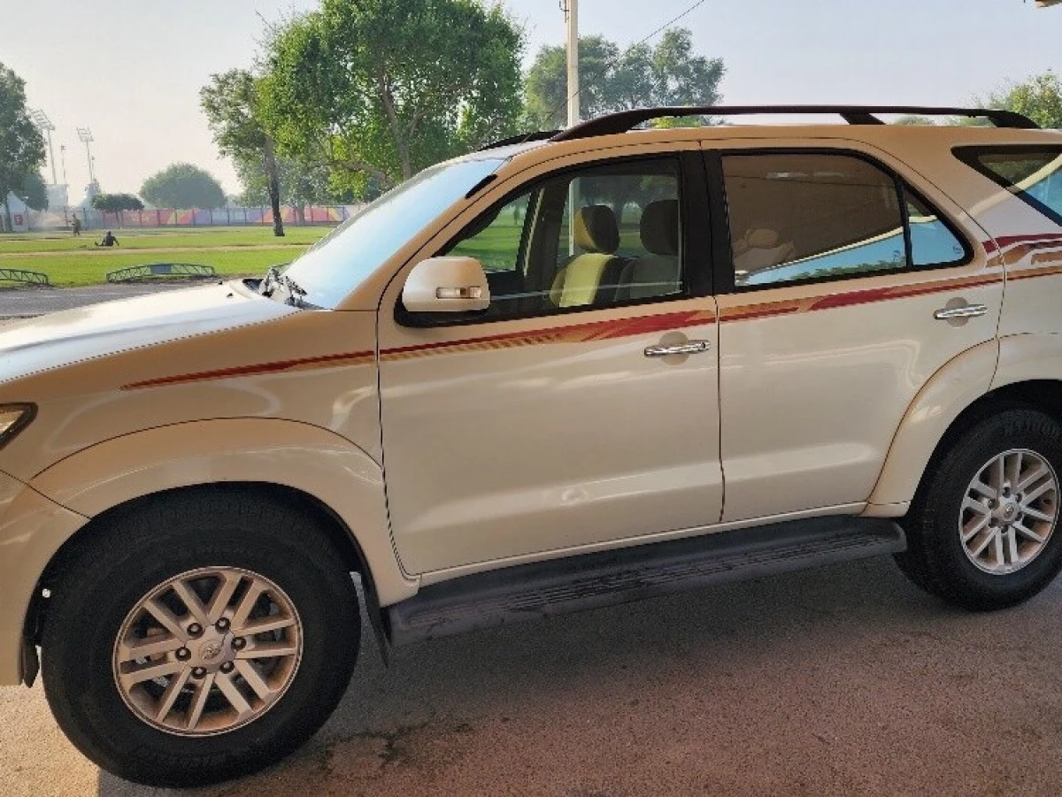 Toyota Fortuner 2014