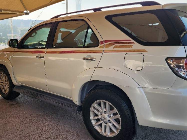 Toyota Fortuner 2014 - Image 3