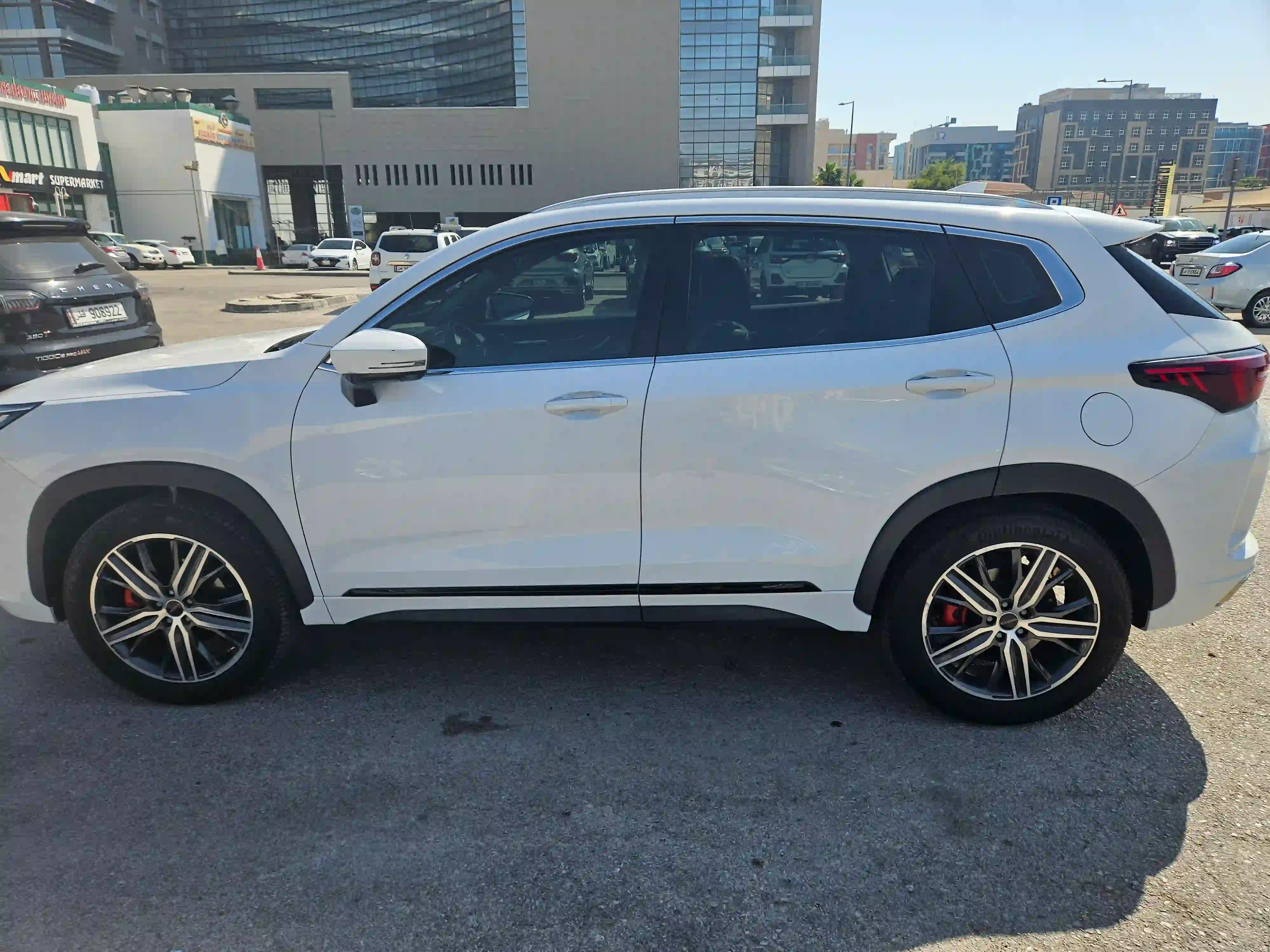 Exeed LX LUX 2023