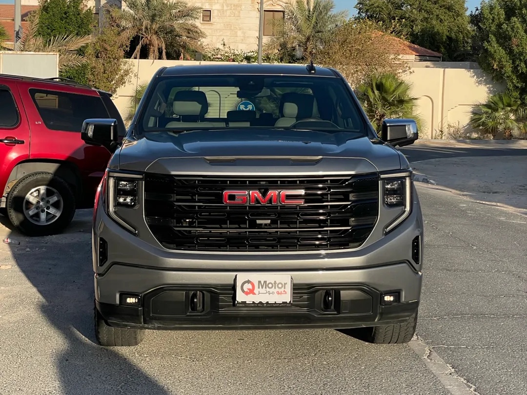 GMC Sierra Elevation  2023 - Image 2