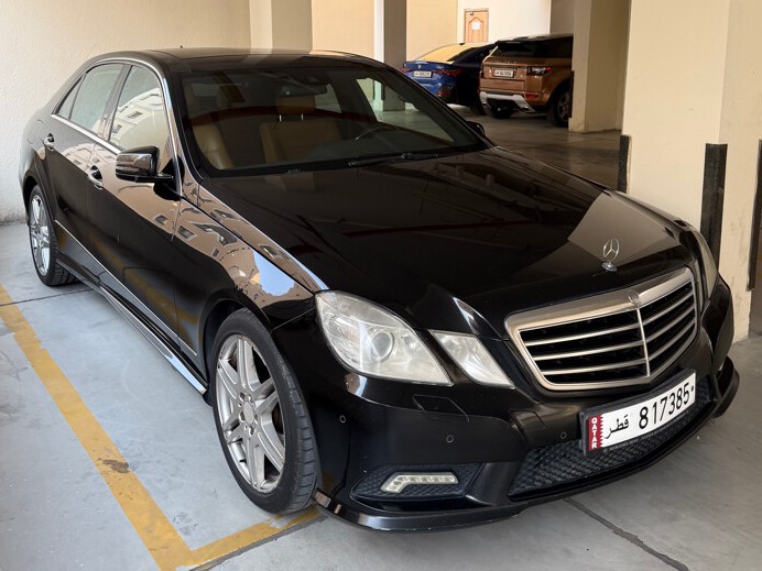 Mercedes-Benz E-Class Sedan 350 2010 - Image 1