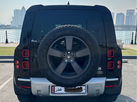 Land Rover Defender 90 HSE 2023 - Image 4