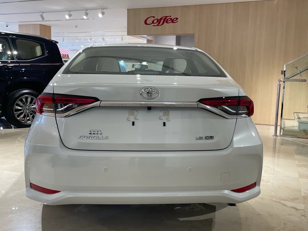 Toyota Corolla XLi 2026 - Image 2